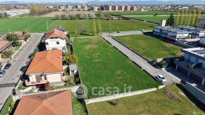 Terreno edificabile in residenziale in Via Biringhello