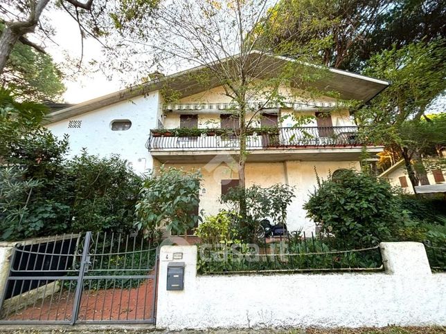 Appartamento in residenziale in Viale delle Betulle 4