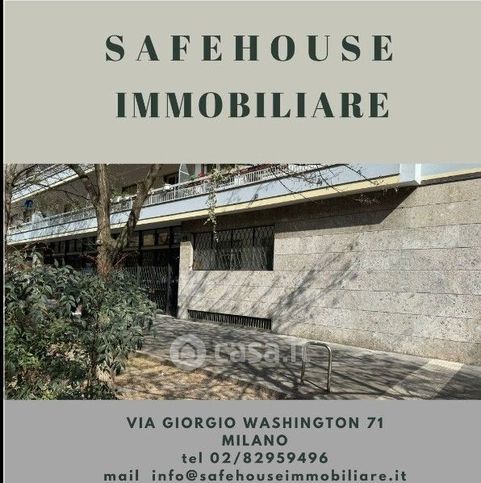 Attivitã /licenza (con o senza mura) in commerciale in Piazzale Paolo Gorini