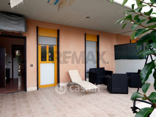 Casa bi/trifamiliare in residenziale in Via Raffaele Resta Rettore 2