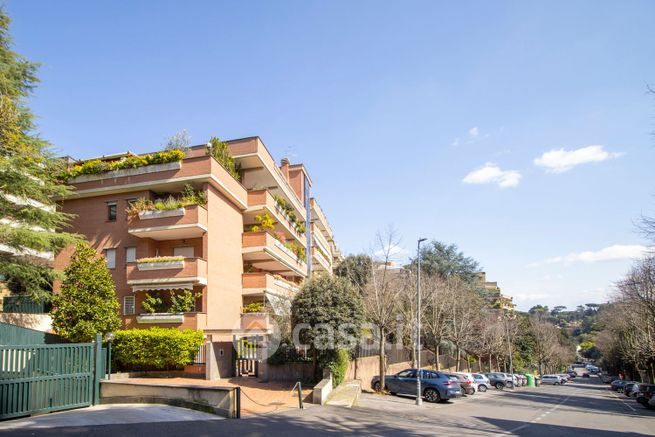 Attico/mansarda in residenziale in Via della Mendola 179