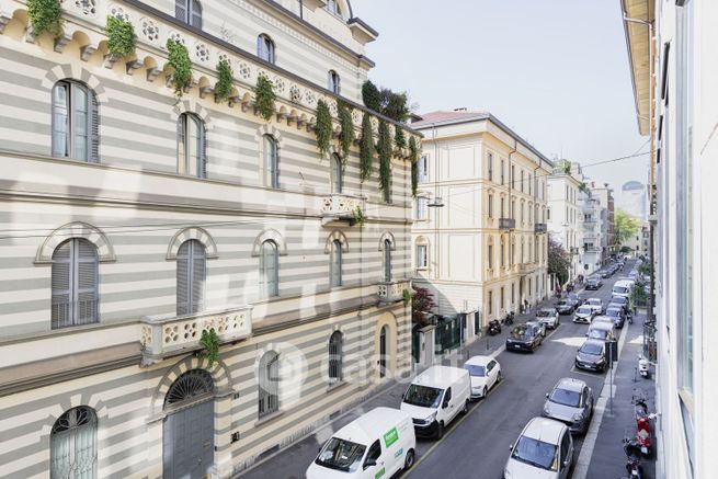 Ufficio in commerciale in Via Cernaia 2