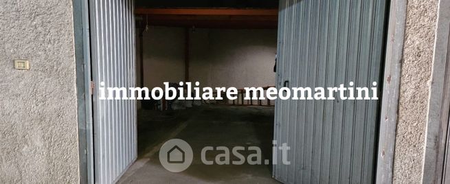 Box/posto auto in residenziale in Via Pitia 45