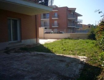 Appartamento in residenziale in Via Fontana Vecchia