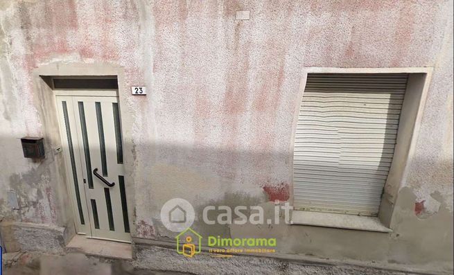 Casa indipendente in residenziale in Via Eritrea 23