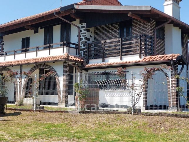 Casa indipendente in residenziale in Cascina Ceredo