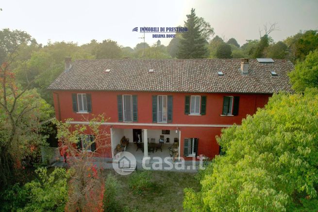 Villa in residenziale in Viale Milano