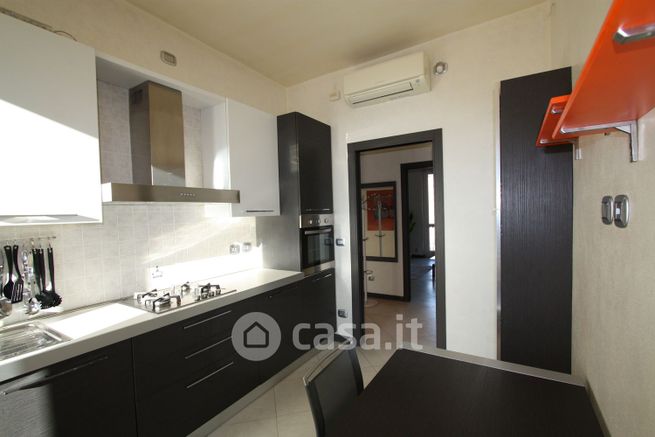 Appartamento in residenziale in Via Medici da Seregno 24