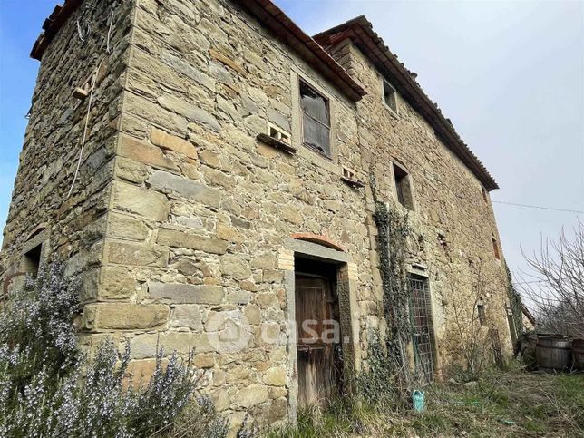 Rustico/casale in residenziale in 