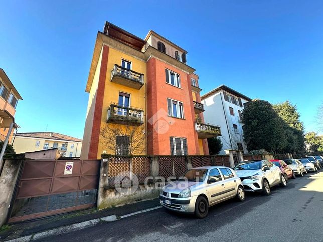 Appartamento in residenziale in Via Bona di Savoia 52