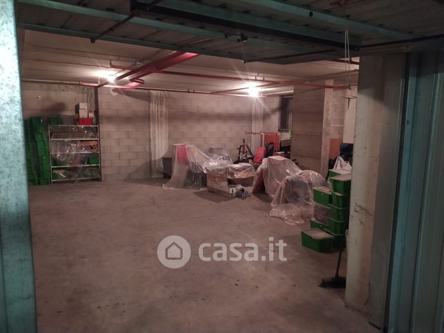 Garage/posto auto in residenziale in Via Gianfrancesco Re 9