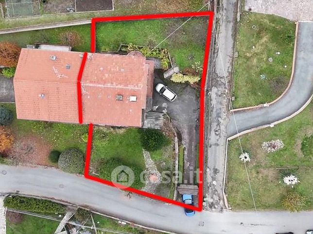 Villa in residenziale in Via Europa 8