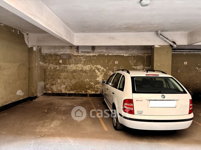 Box/posto auto in residenziale in Via San Martino
