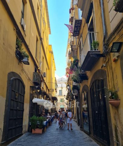 Attivitã /licenza (con o senza mura) in commerciale in Via Masuccio Salernitano
