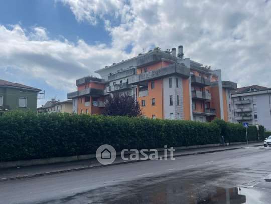 Appartamento in residenziale in Via Capitano Sora 12