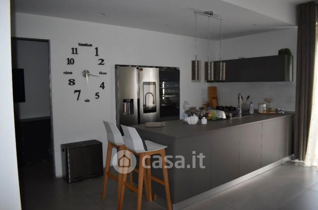 Appartamento in residenziale in Strada Statale 1 87