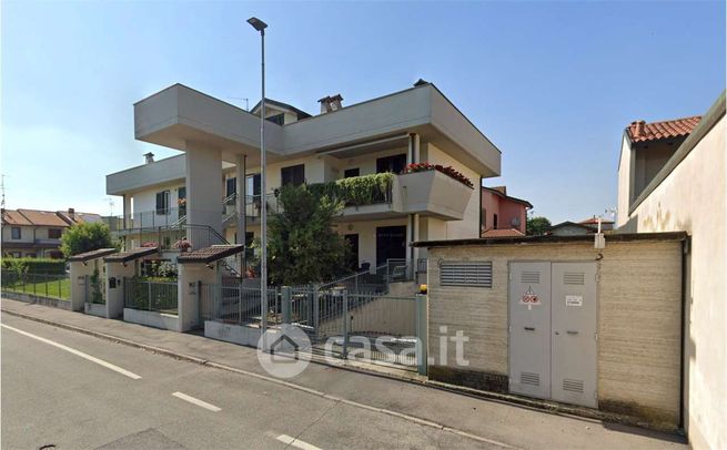 Box/posto auto in residenziale in Via della Malpensata 14