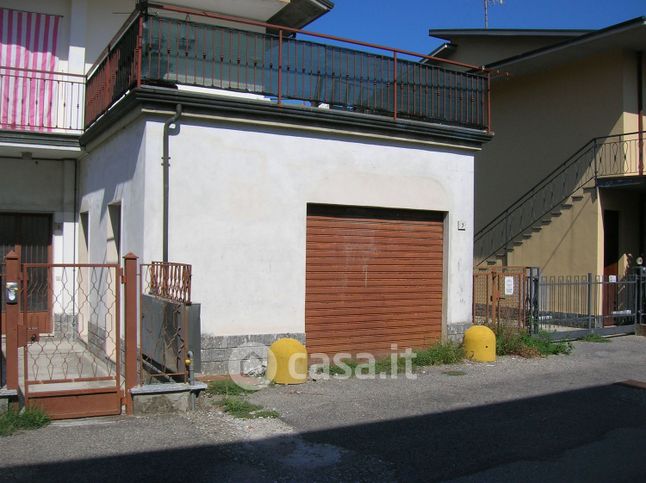 Garage/posto auto in residenziale in Via B. Eseguiti 23