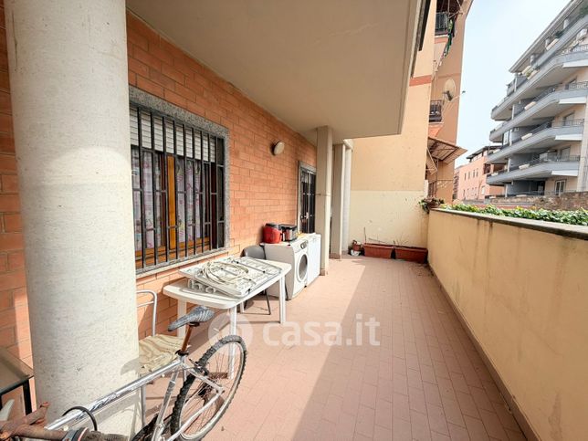 Appartamento in residenziale in Via Giacinto Bruzzesi 3