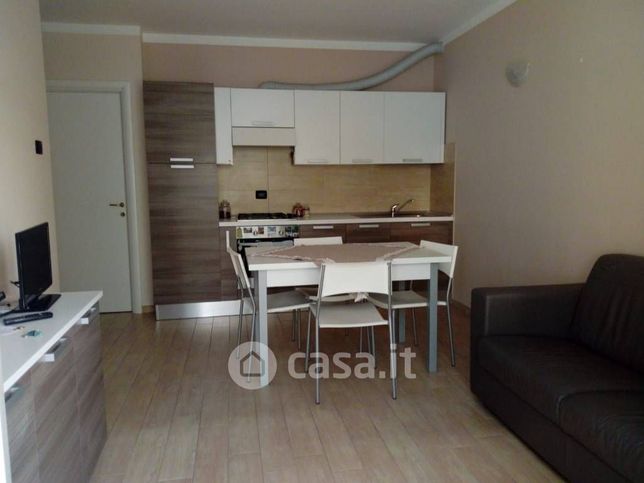 Appartamento in residenziale in Via Monte Cenisio