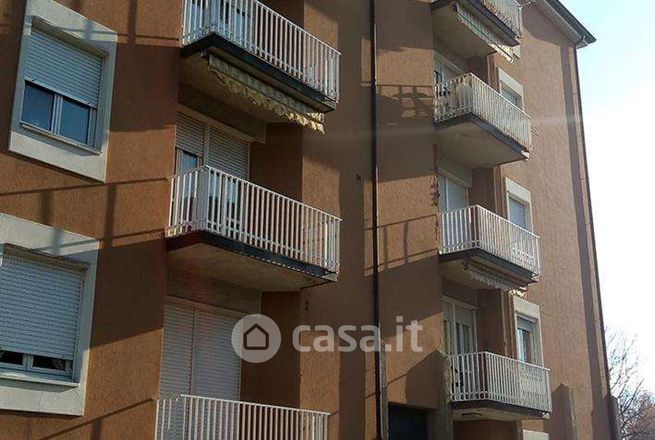 Appartamento in residenziale in Via A.Grandi 2