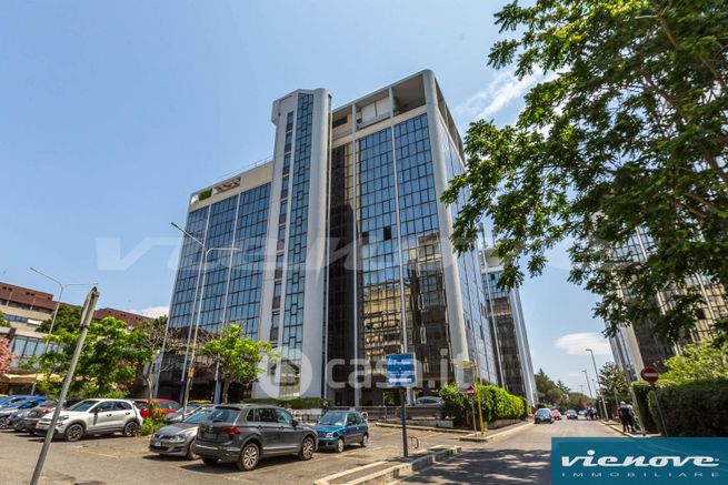 Ufficio in commerciale in Via Mosca 32