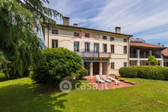 Villa in residenziale in