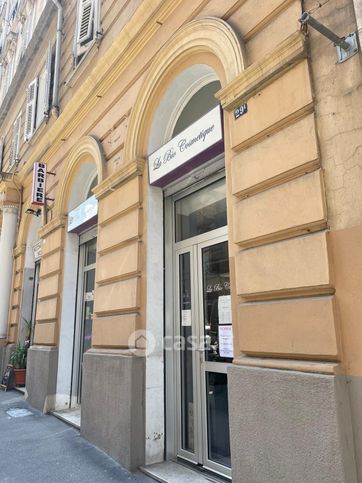 Ufficio in commerciale in Via delle Settefontane 29