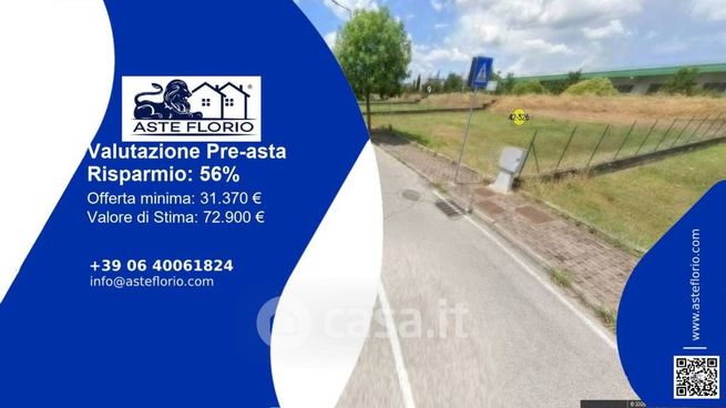 Terreno agricolo in commerciale in Via E. T. Moneta