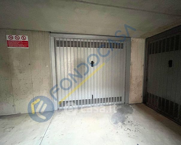 Garage/posto auto in residenziale in Via della Liberazione 34