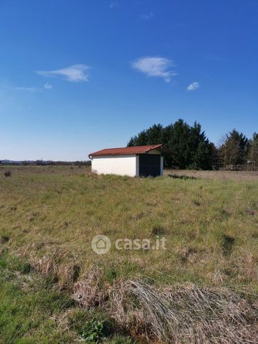 Terreno agricolo in commerciale in 
