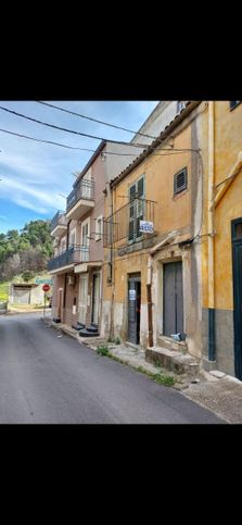 Casa indipendente in residenziale in Via Piave