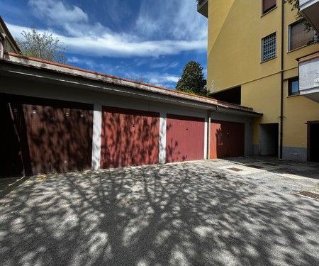 Garage/posto auto in residenziale in Viale Fratelli Cervi