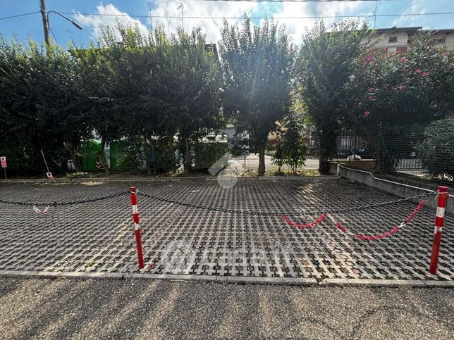 Box/posto auto in residenziale in Via Monte Ventasso