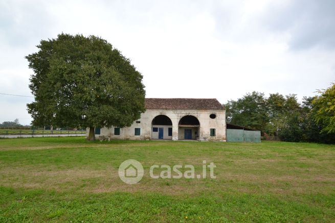 Casa indipendente in residenziale in Via Monte Grappa 122