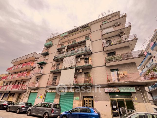 Appartamento in residenziale in Via Falanto 5