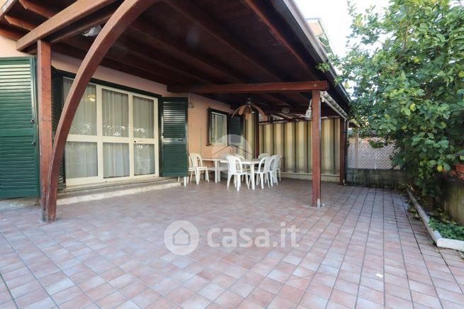 Villetta a schiera in residenziale in Via Torquato Tasso