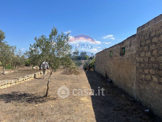 Terreno agricolo in commerciale in 