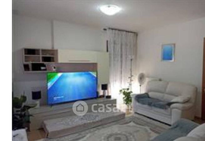 Appartamento in residenziale in Via Urbinate