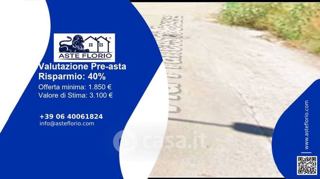 Box/posto auto in residenziale in Via Francesco Baracca 26