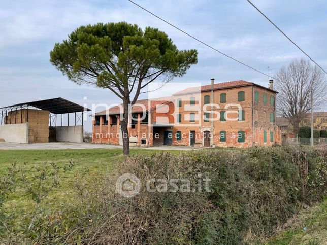 Terreno agricolo in commerciale in 