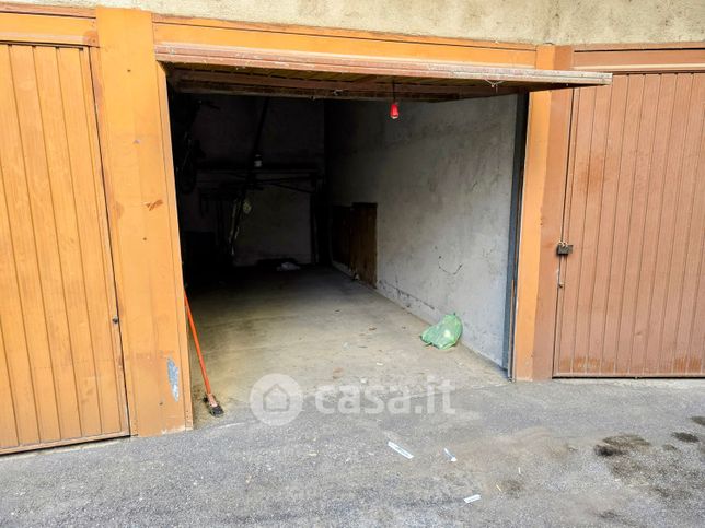 Garage/posto auto in residenziale in Via Piave 59