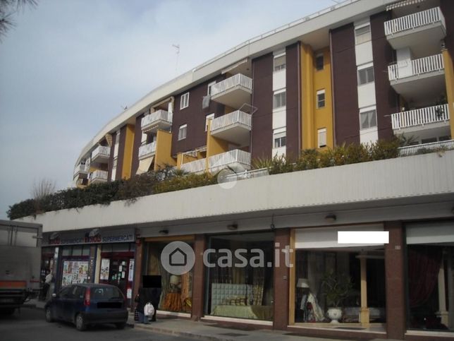 Box/posto auto in residenziale in Via Gabriele D'Annunzio