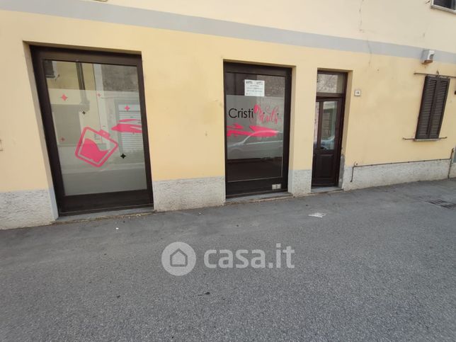 Ufficio in commerciale in Via Dante