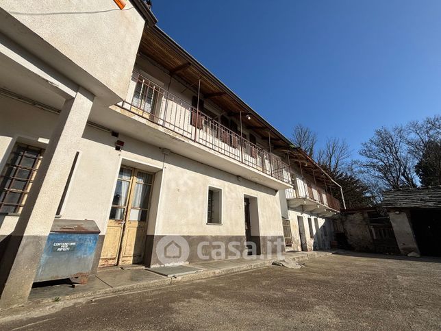 Casa indipendente in residenziale in Via Priolo 13