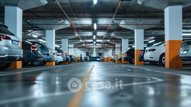 Garage/posto auto in residenziale in Piazza Erminio Ferretto