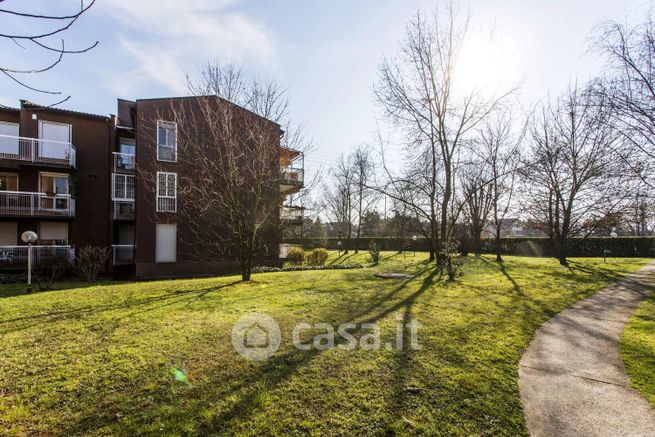 Appartamento in residenziale in Via Giacomo Leopardi 6