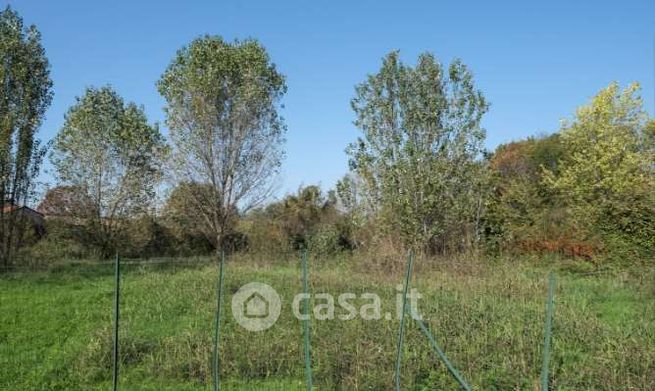 Terreno edificabile in residenziale in Via Monte Grappa