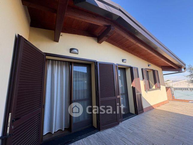 Attico/mansarda in residenziale in Via Claudio Treves