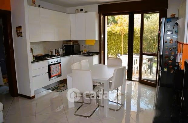 Appartamento in residenziale in Via Francesco Baracca 1